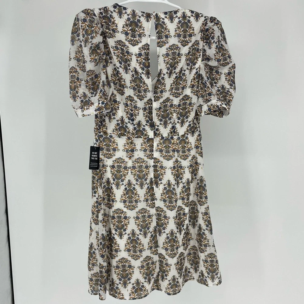 EXPRESS NWT PAISLEY PUFF SLEEVE FIT AND FLARE DRESS WHITE GOLD BLUE XS - Picture 3 of 9